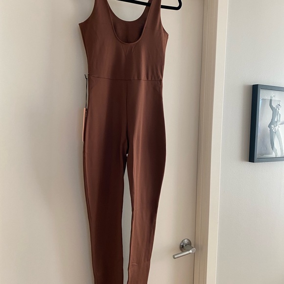 Girlfriend Collective Earth Scoop Unitard - Picture 3 of 7